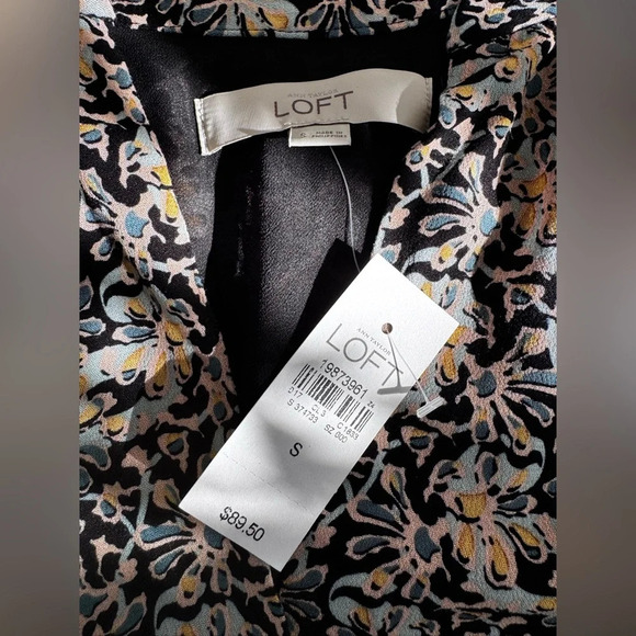 NWT Loft long sleeve floral tie-waist dress, v-neck collar, size small - Picture 13 of 16